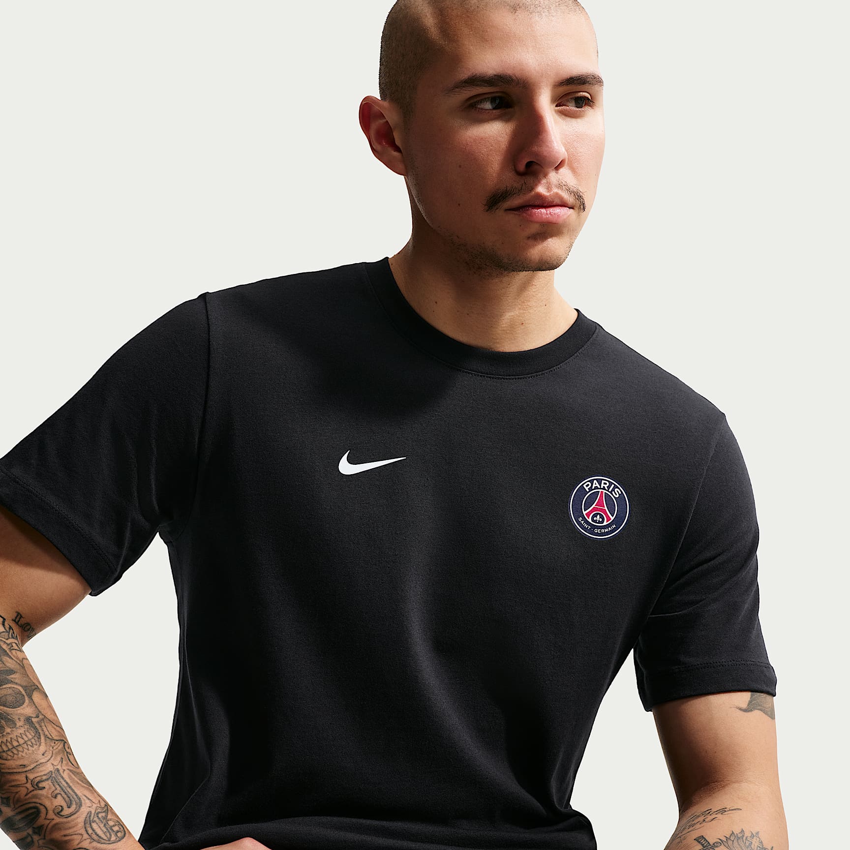 Paris Saint-Germain Essential Men's Nike Soccer T-Shirt. Nike.com